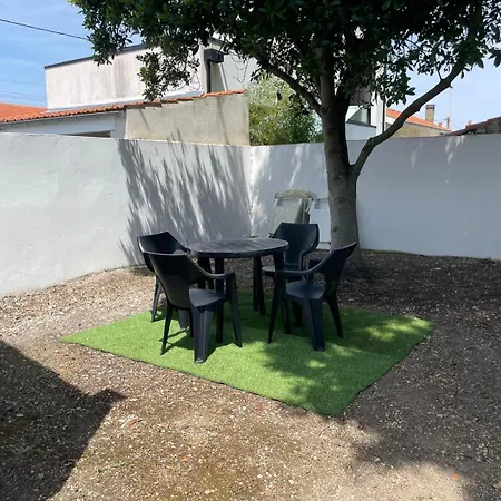 Maisonnette Avec Climatisation Et Cour - Menage Et Linge Inclus Prázdninový dům *