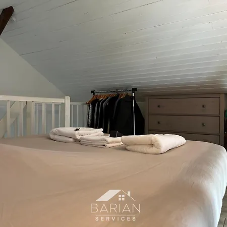 Maisonnette Avec Climatisation Et Cour - Menage Et Linge Inclus *