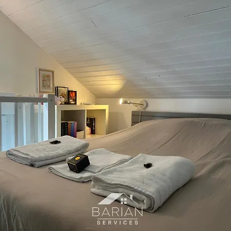 Prázdninový dům Maisonnette Avec Climatisation Et Cour - Menage Et Linge Inclus *