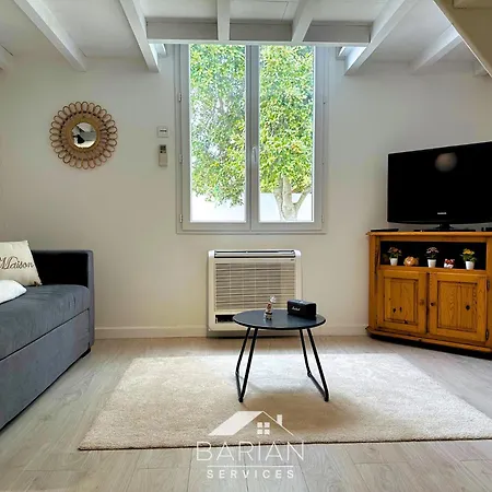 Maisonnette Avec Climatisation Et Cour - Menage Et Linge Inclus Prázdninový dům