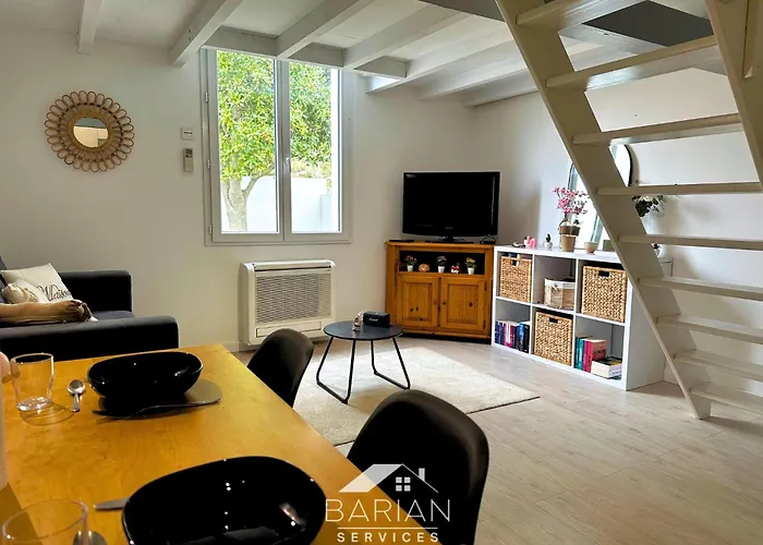 Maisonnette Avec Climatisation Et Cour - Menage Et Linge Inclus *